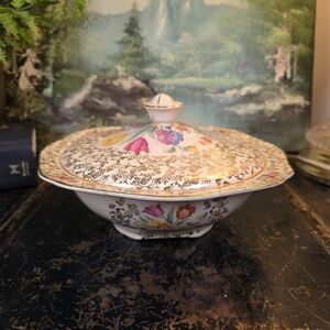 Vintage H&K Tunstall Old English Sampler Covered Bowl Tureen Needlepoint Chintz